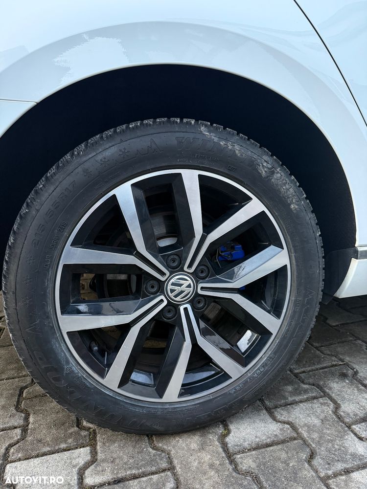 Volkswagen Passat - 12