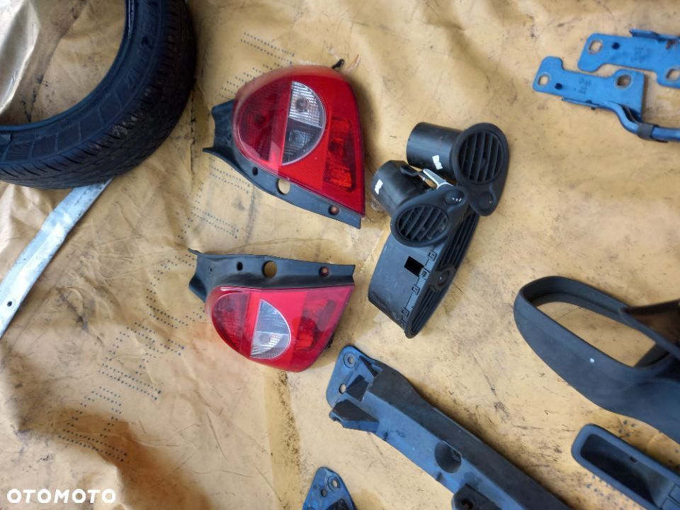 Lampy tył Renault clio 3 - 2