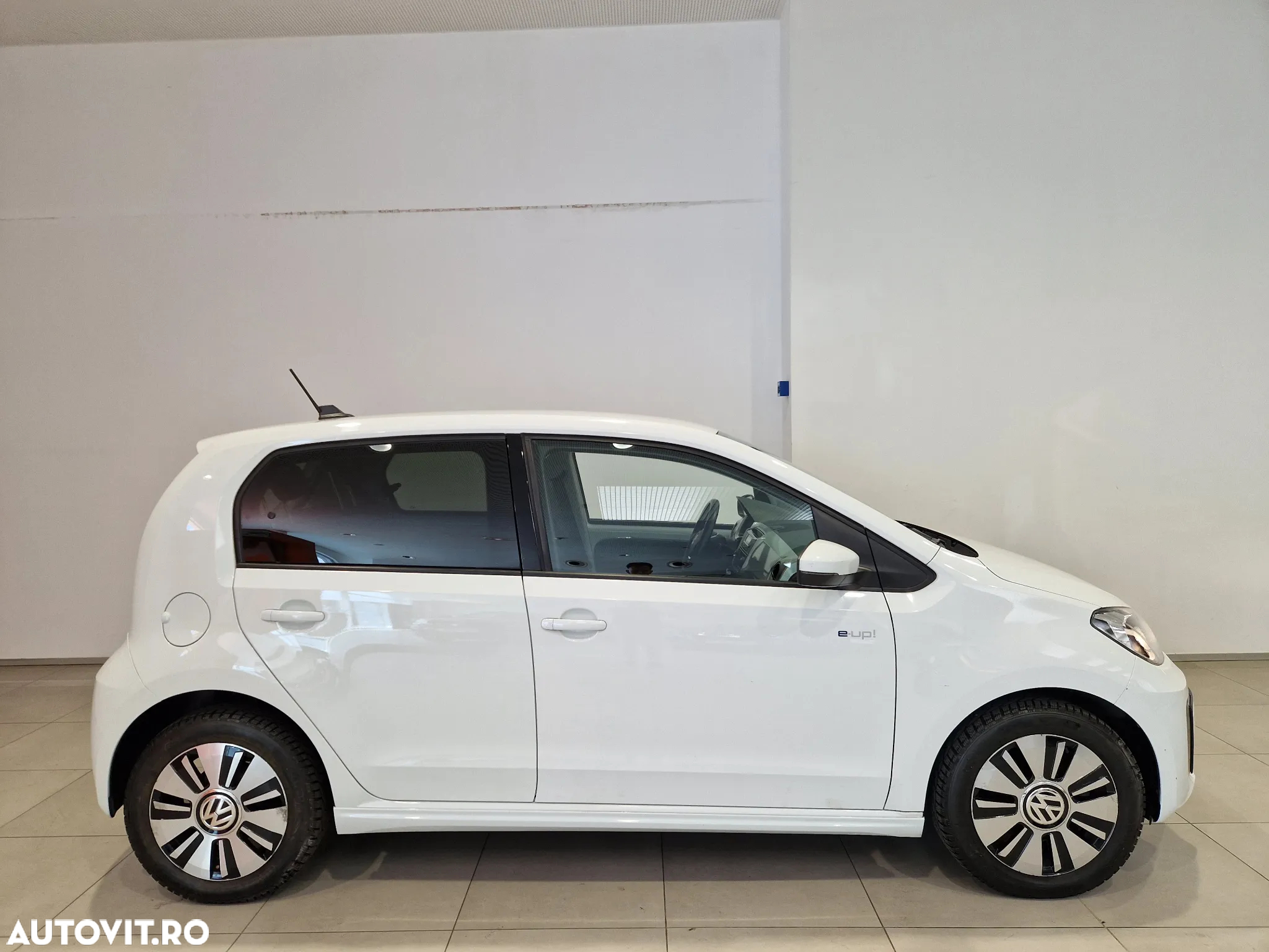 Volkswagen up! e-up! - 6
