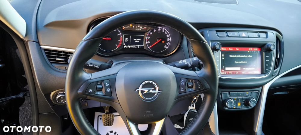 Opel Zafira - 16