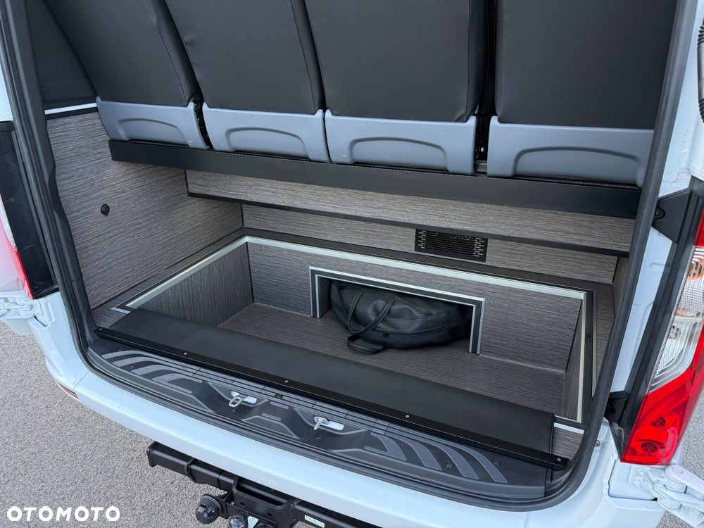 Mercedes-Benz Sprinter 519 - 13