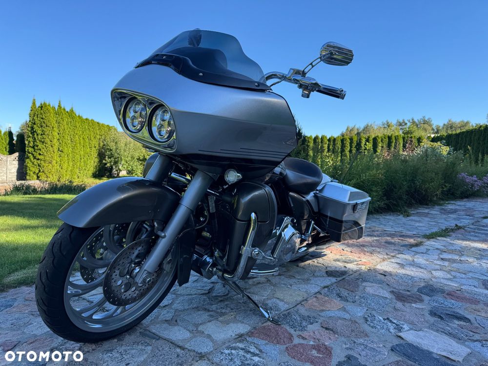 Harley-Davidson Touring Road Glide - 23
