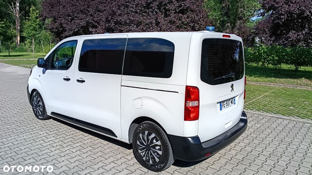 Peugeot Expert 2.0 L2 EHZ EAT8 - 2