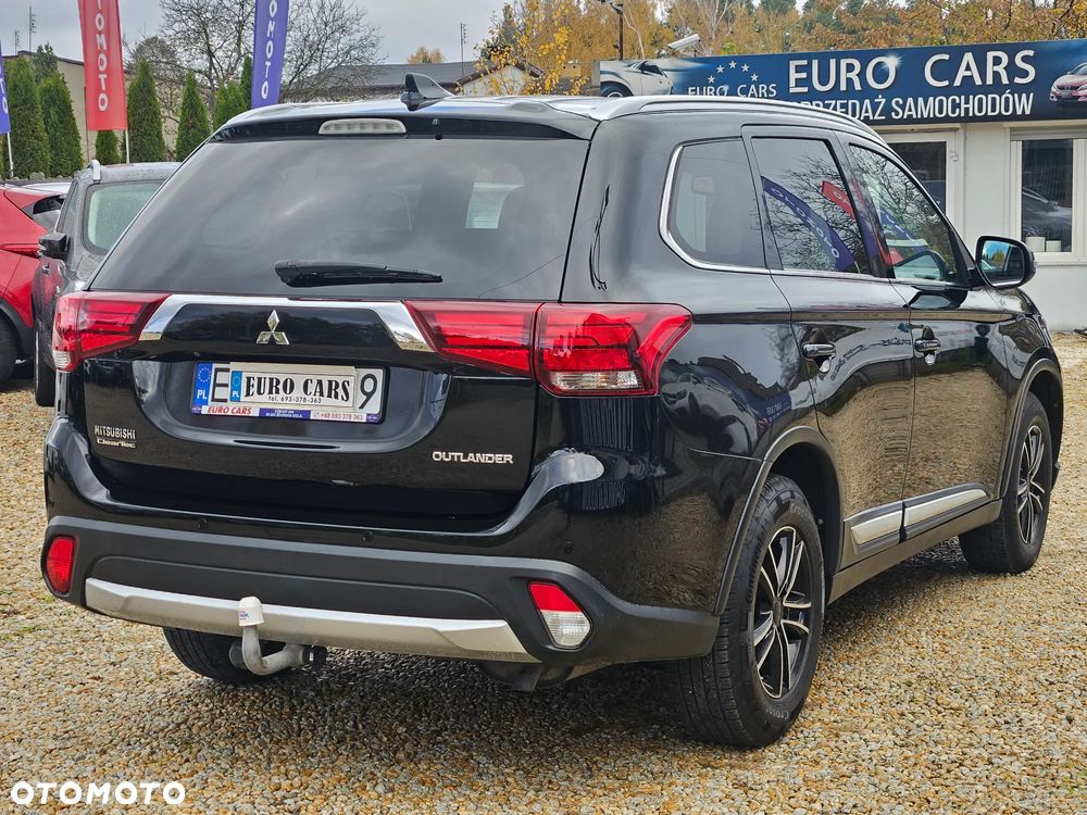 Mitsubishi Outlander 2.0 Invite + 2WD - 8