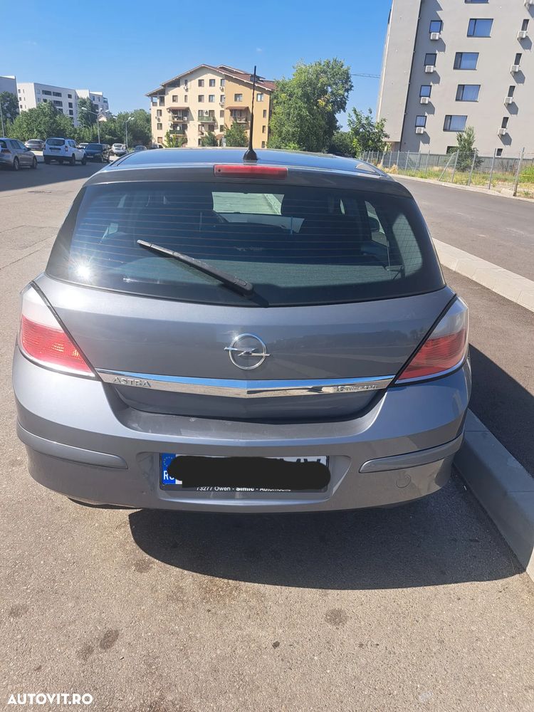 Opel Astra - 8