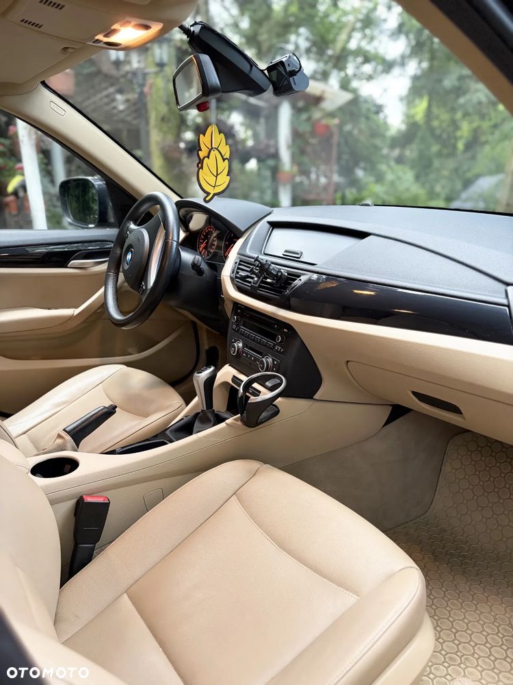 BMW X1 sDrive20d - 9