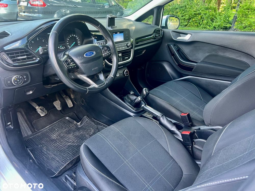 Ford Fiesta - 9