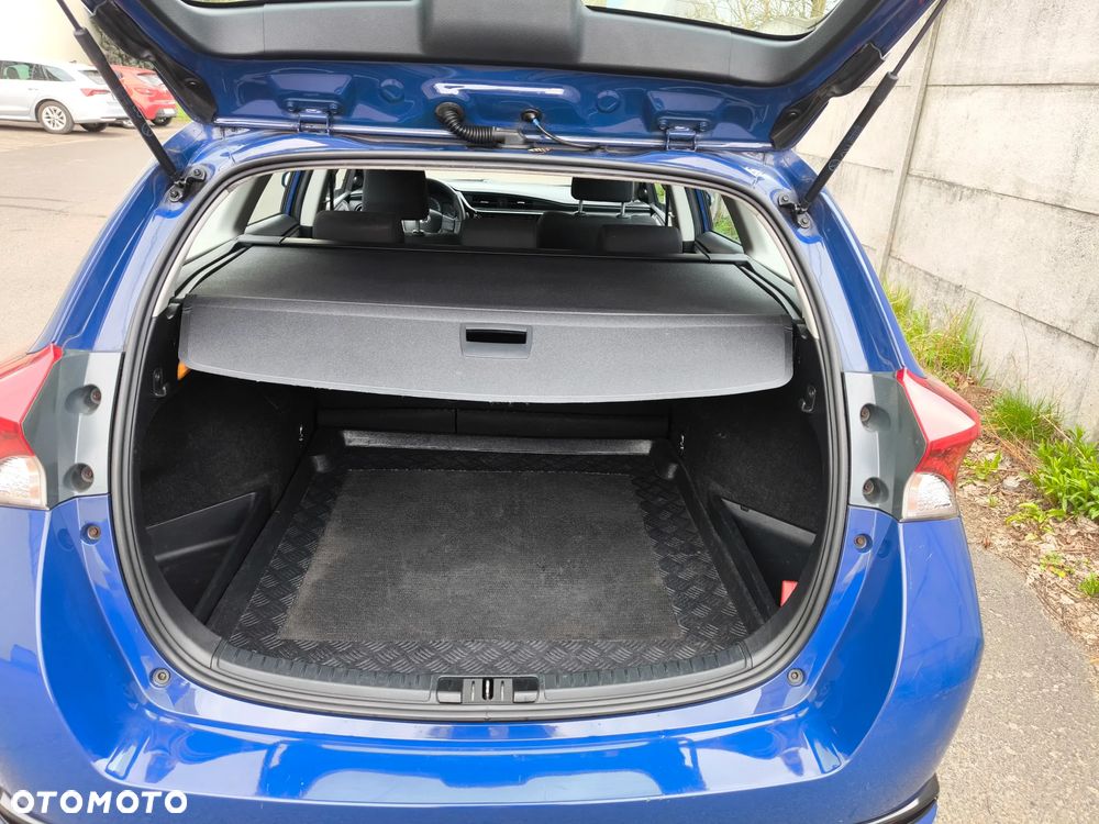 Toyota Auris 1.4 D-4D Active - 5