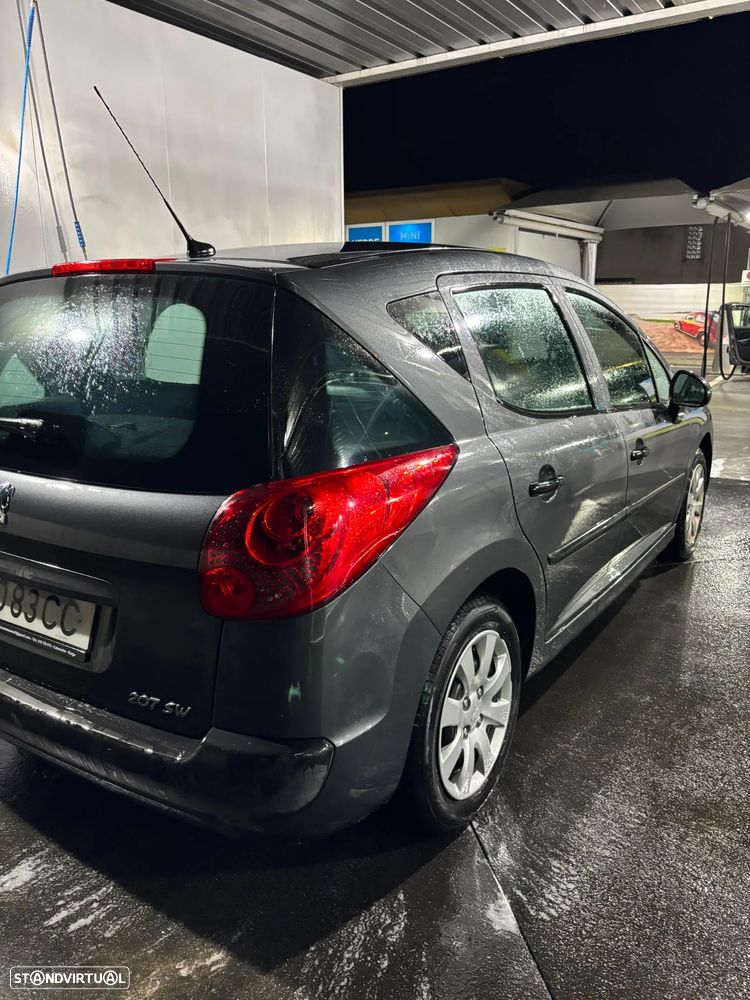 Peugeot 207 SW - 6