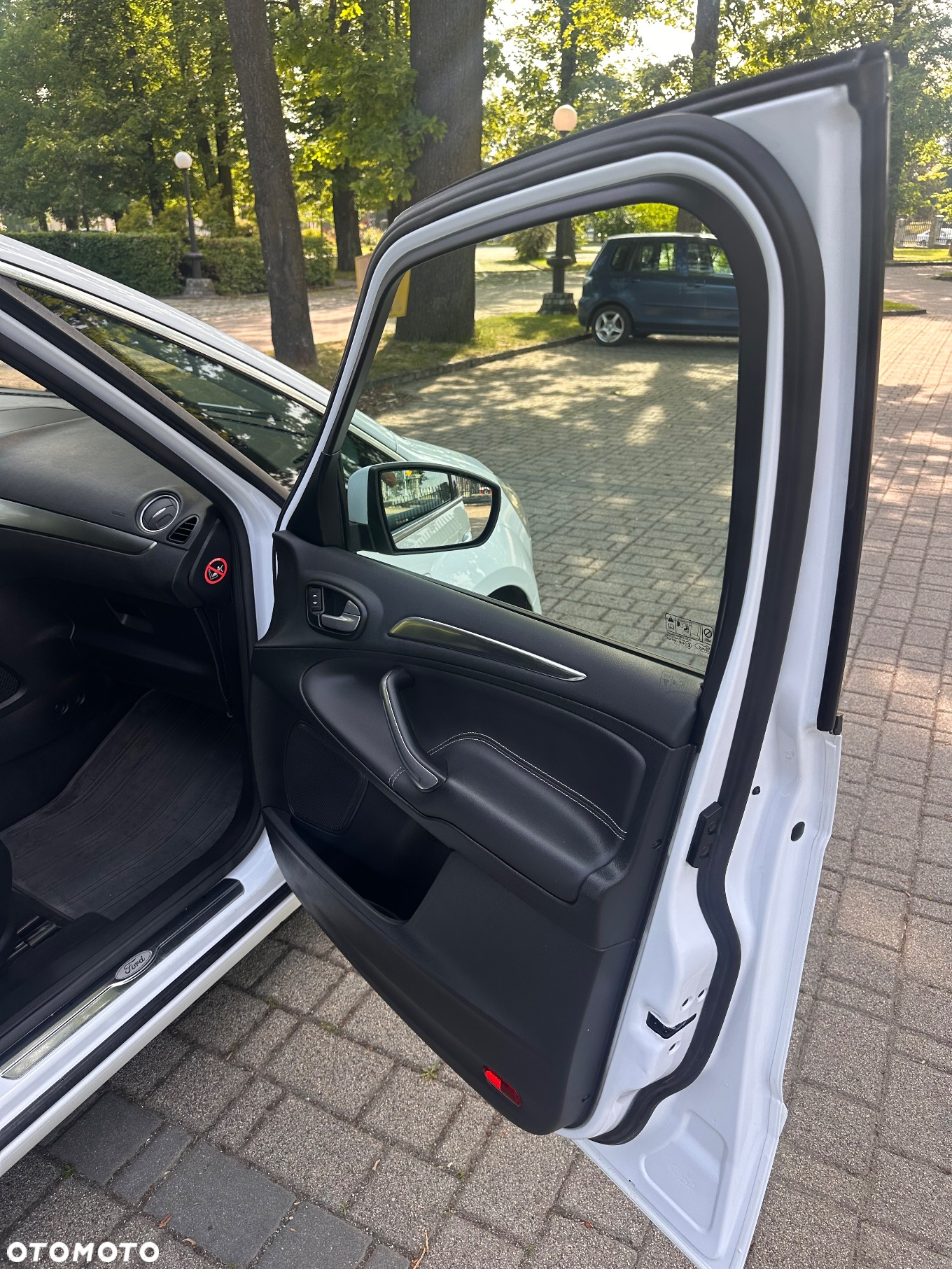 Ford S-Max 2.0 TDCi DPF Titanium - 14