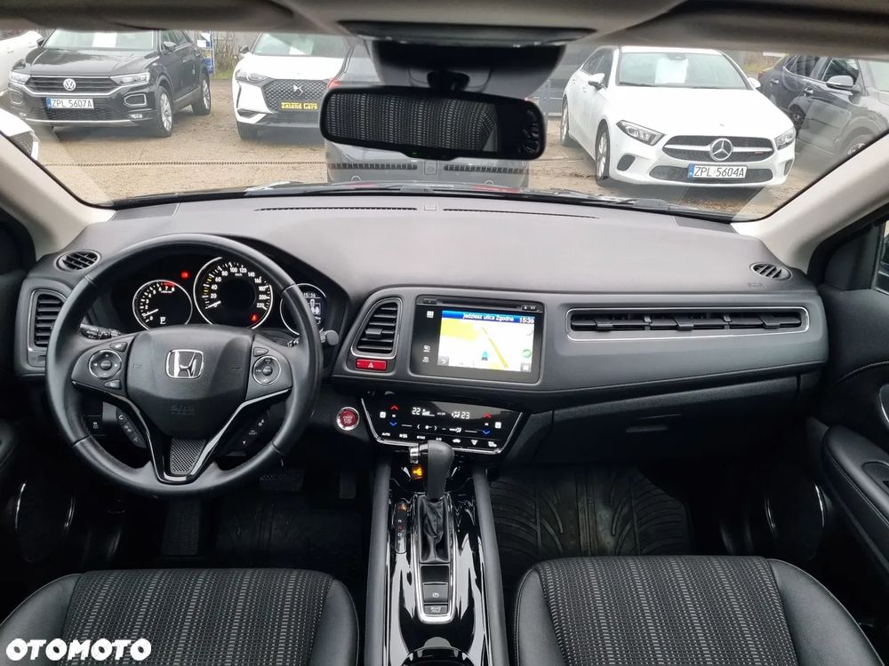 Honda HR-V 1.5 i-VTEC CVT Executive - 19