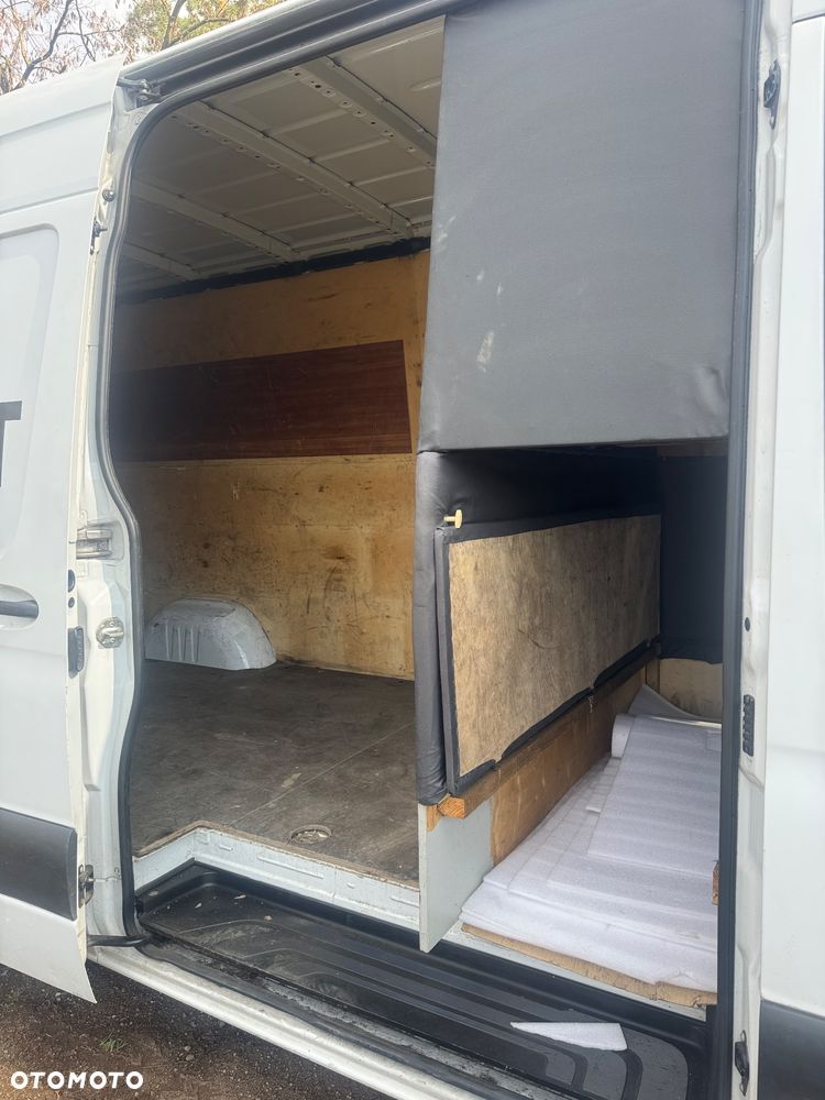 Mercedes-Benz Sprinter - 7
