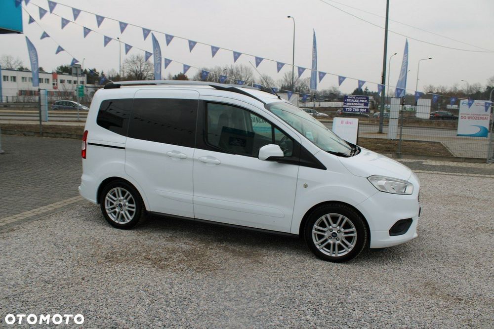 Ford Tourneo Courier - 5