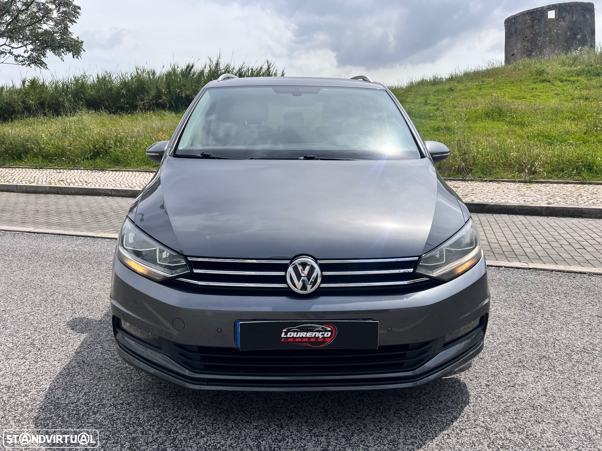 VW Touran 1.6 TDI Highline DSG - 2