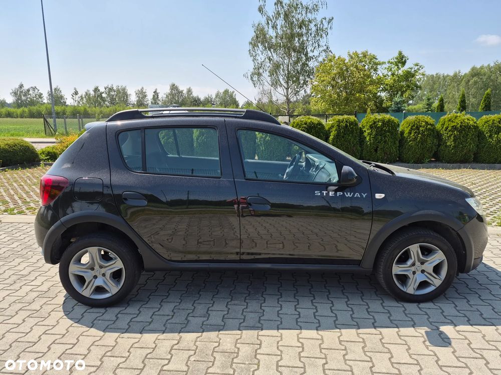 Dacia Sandero Stepway dCi 90 (S&S) Essential - 6