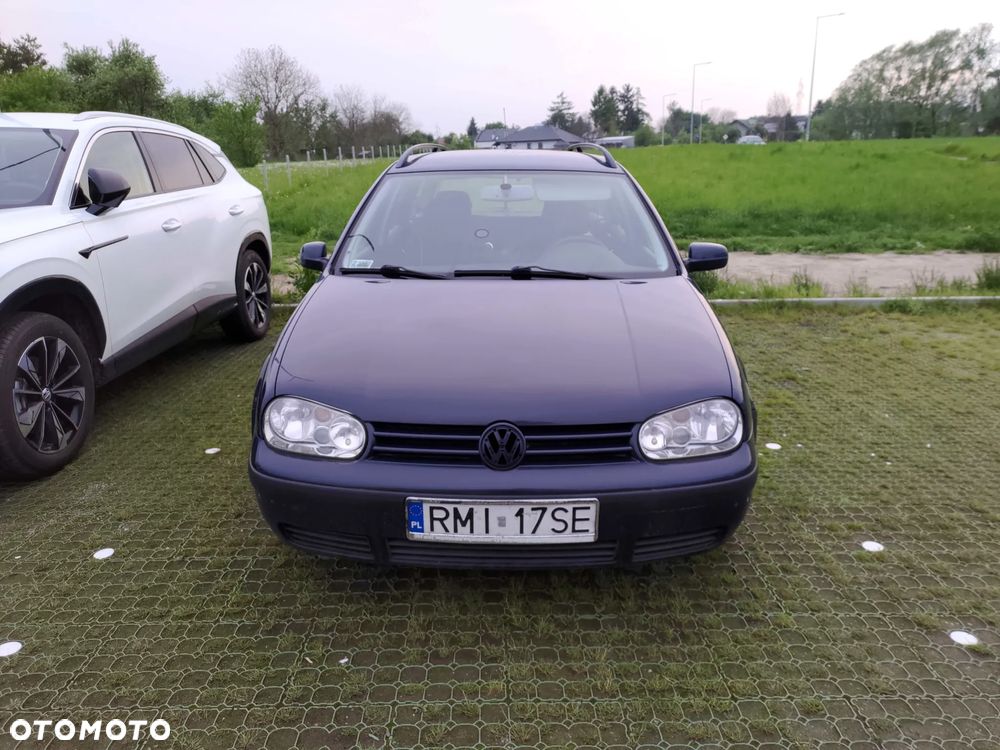 Volkswagen Golf - 2
