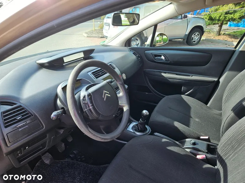 Citroën C4 1.4 16V Impress - 7