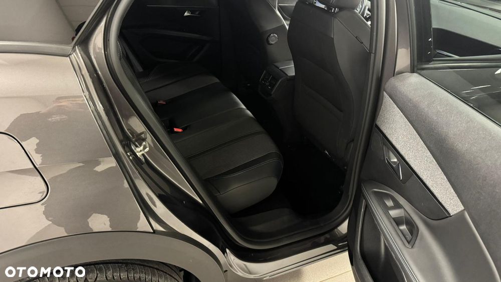 Peugeot 3008 1.5 BlueHDi Allure S&S EAT8 - 40
