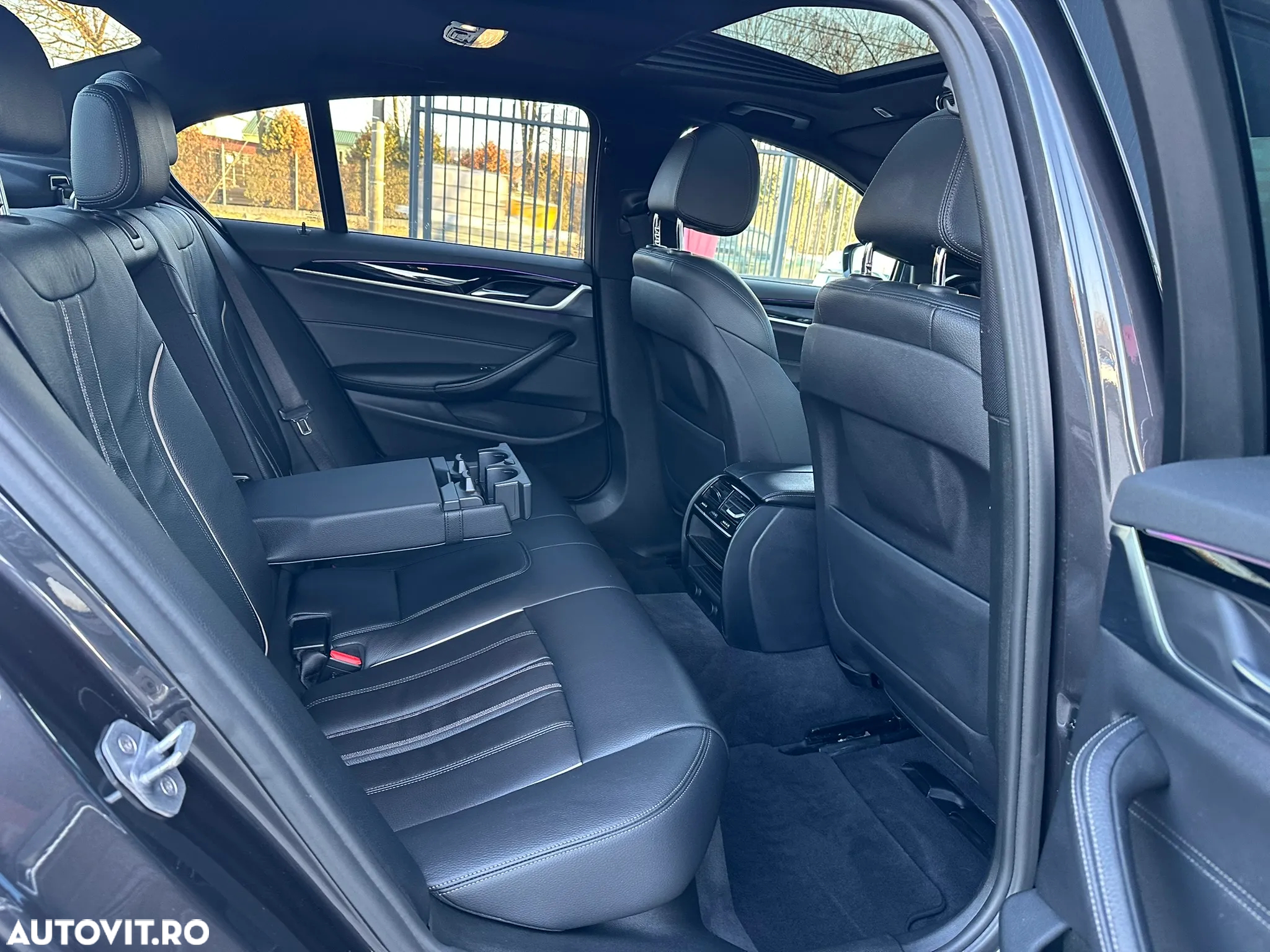 BMW Seria 5 520d xDrive Aut. Sport Line - 8