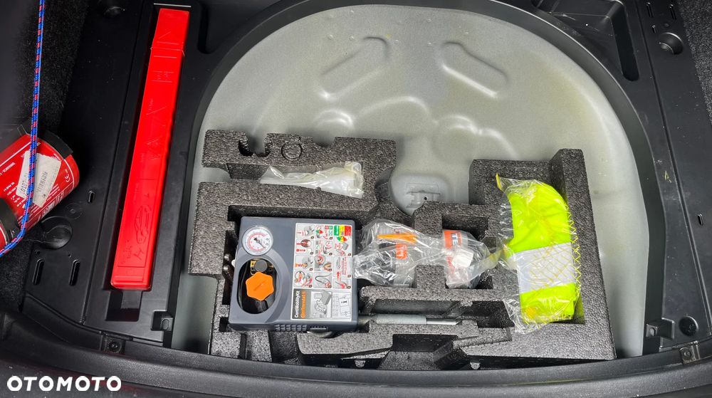 Volvo V40 D3 Momentum - 12