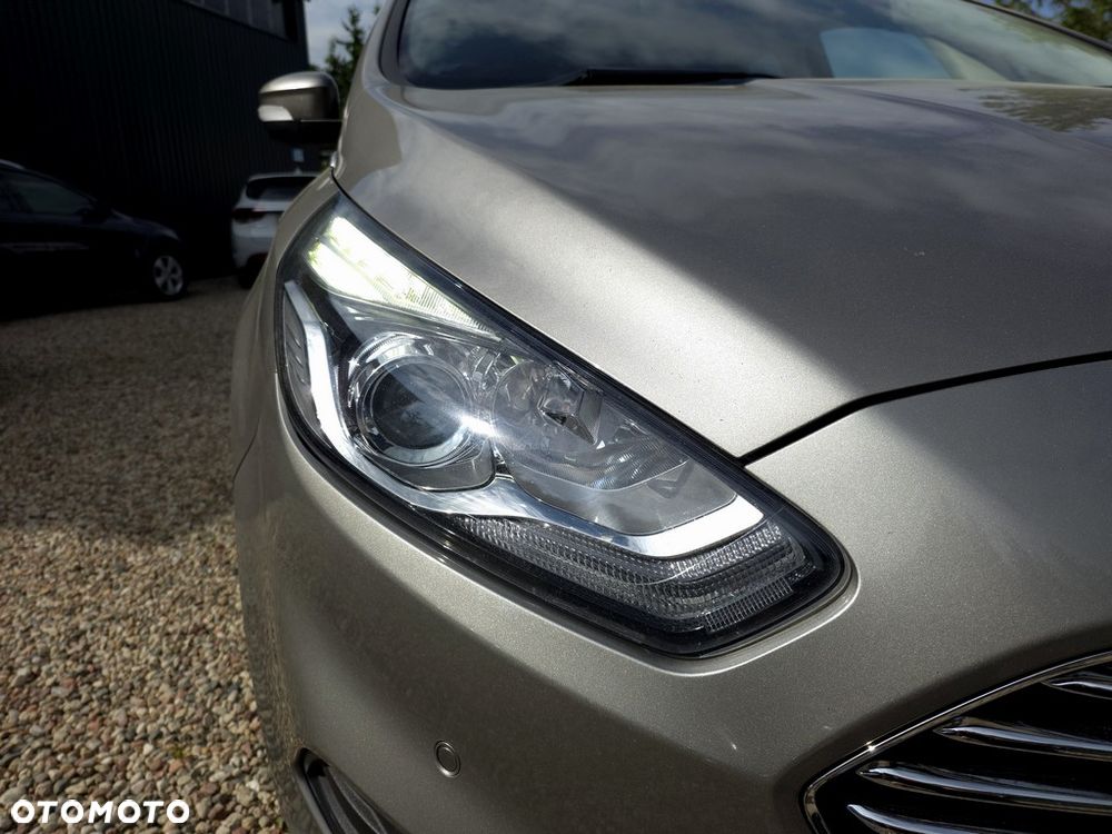 Ford S-Max 2.0 TDCi Titanium - 32