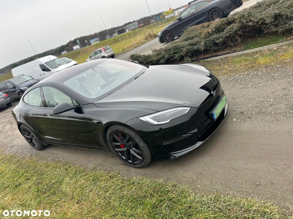 Tesla Model S - 2