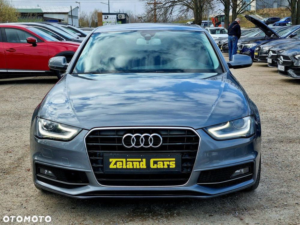 Audi A4 Limousine 1.8 TFSI S line Sportpaket - 2