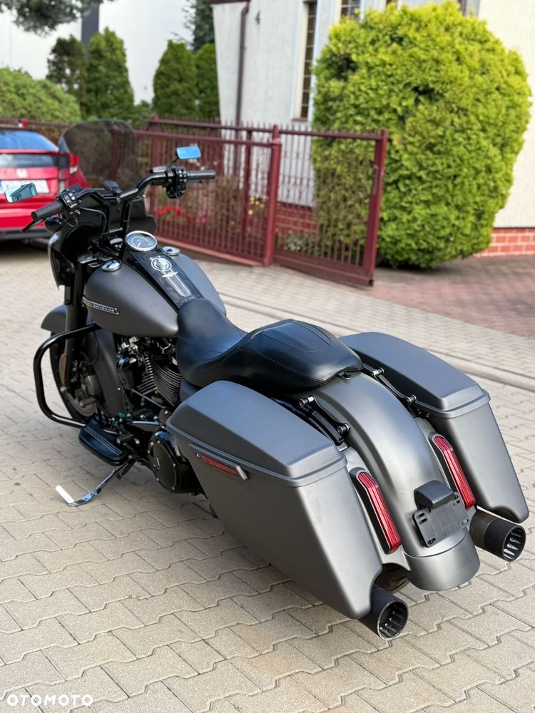 Harley-Davidson Touring Road King - 19