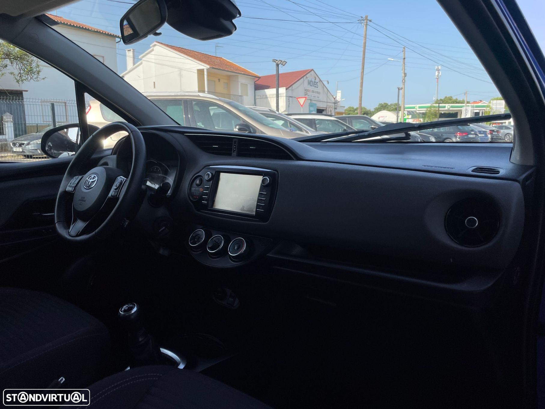 Toyota Yaris 1.0 VVT-i - 16