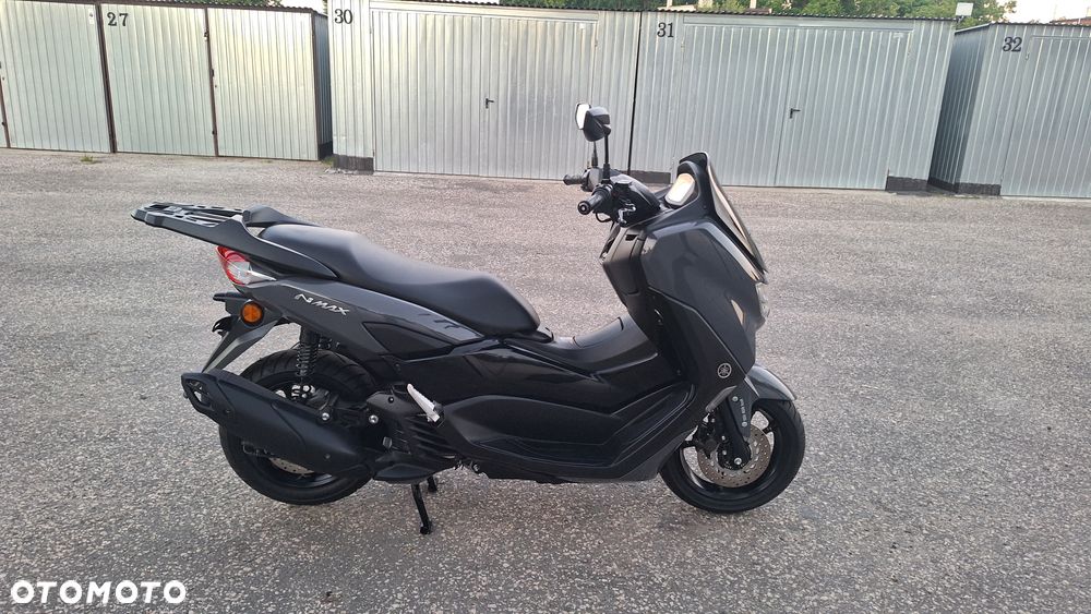Yamaha NMAX - 13