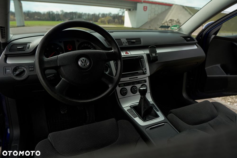Volkswagen Passat 2.0 TDI DPF Comfortline - 6