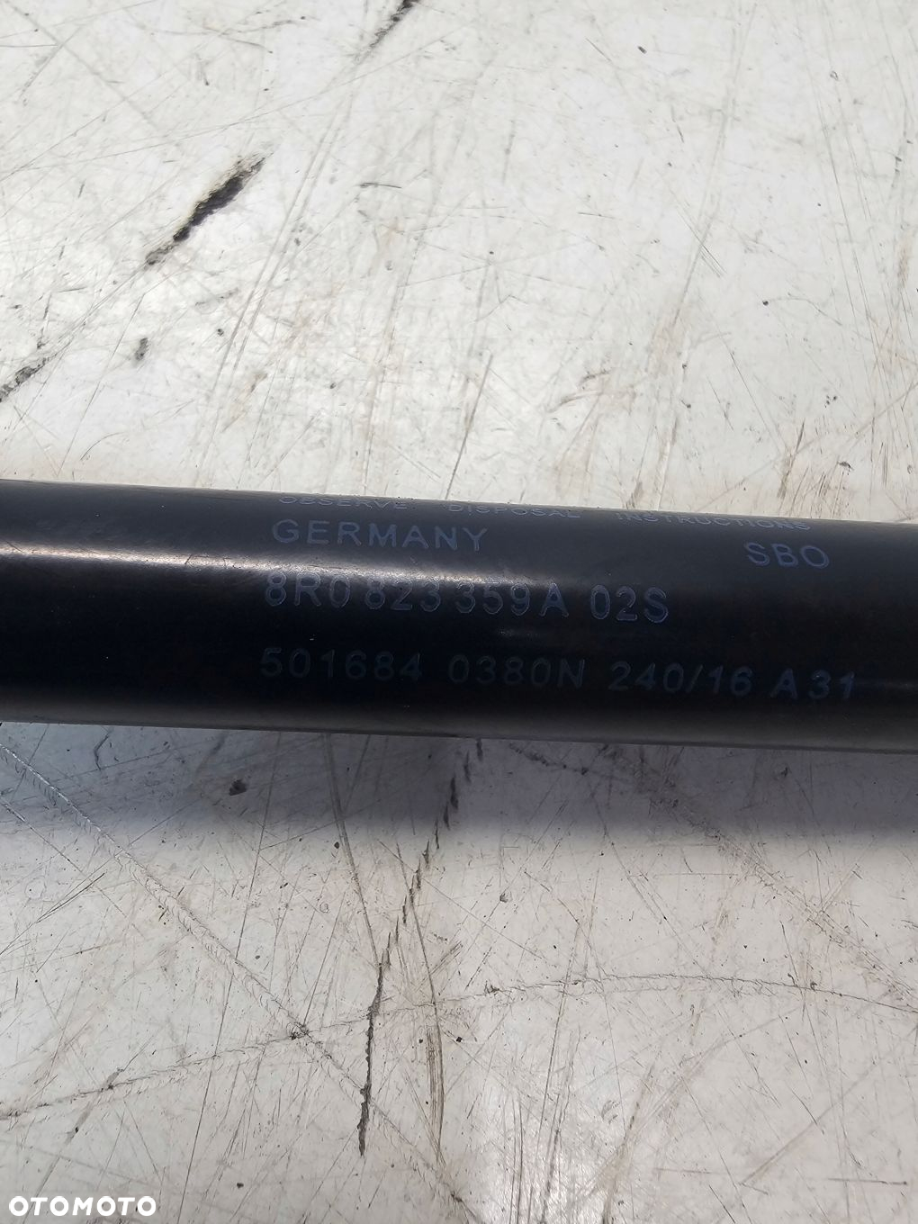 SIŁOWNIK MASKI AUDI Q5 8R 8R0823359A - 3