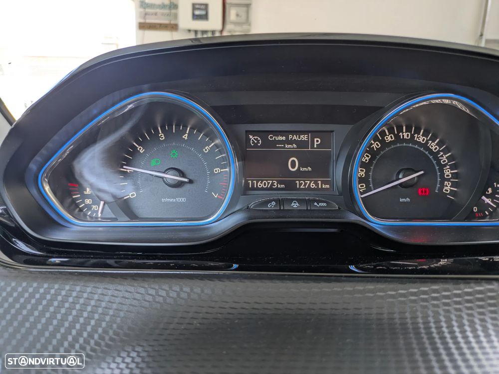 Peugeot 2008 PureTech 110 Stop&Start EAT6 Crossway — fotografia 6