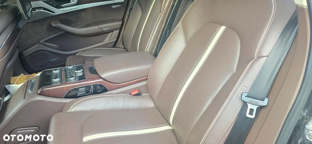 Audi A8 4.2 TDI L Quattro - 15