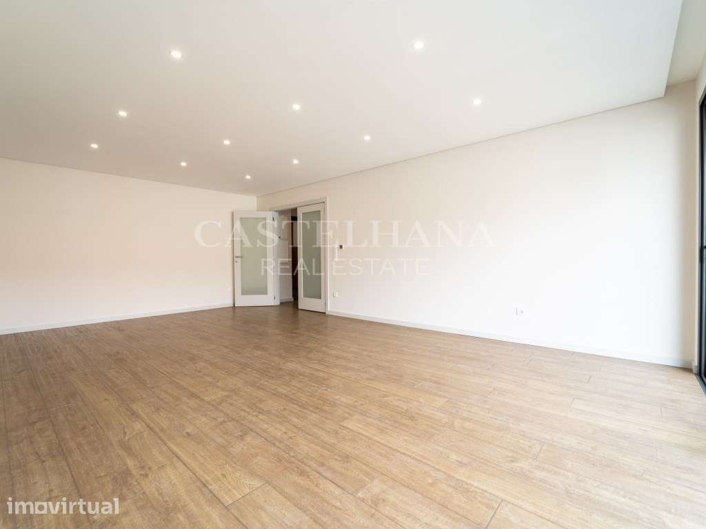 Apartamento T3 com varanda na Boavista, Porto - Grande imagem: 2/72