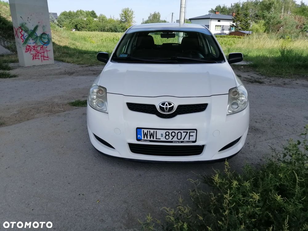 Toyota Auris 1.4 VVT-i Luna - 2