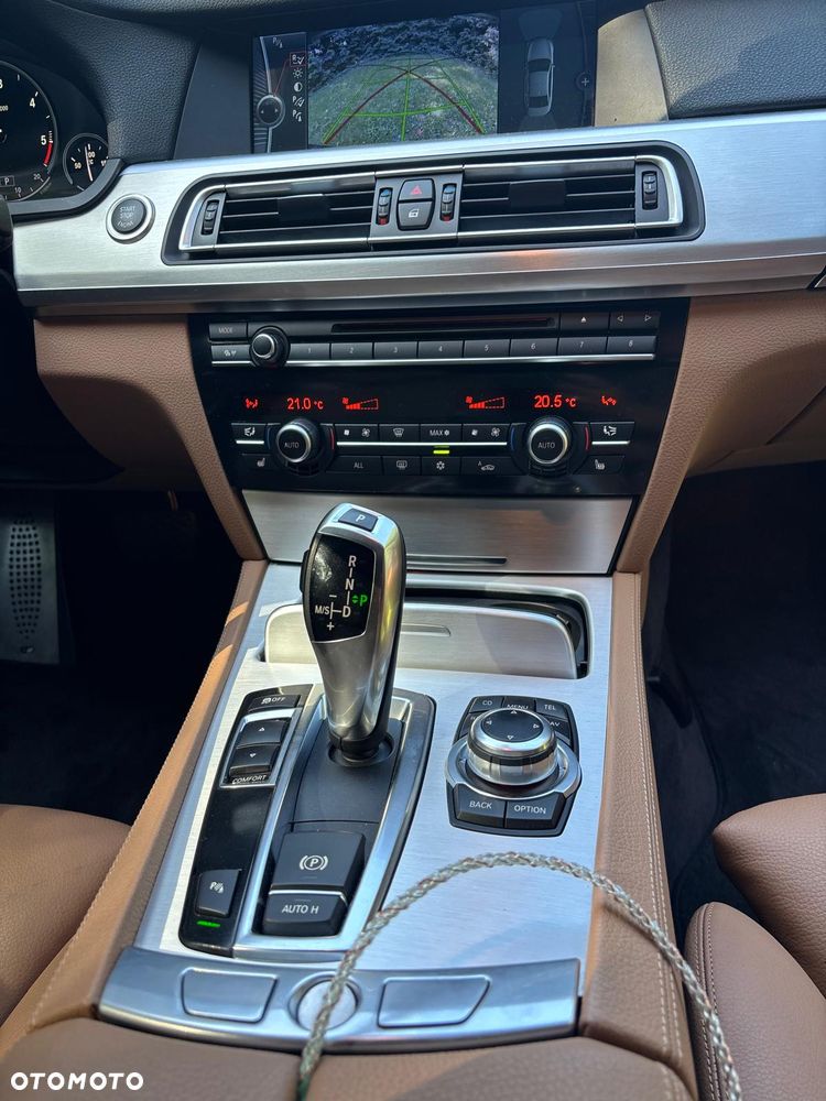 BMW Seria 7 - 16