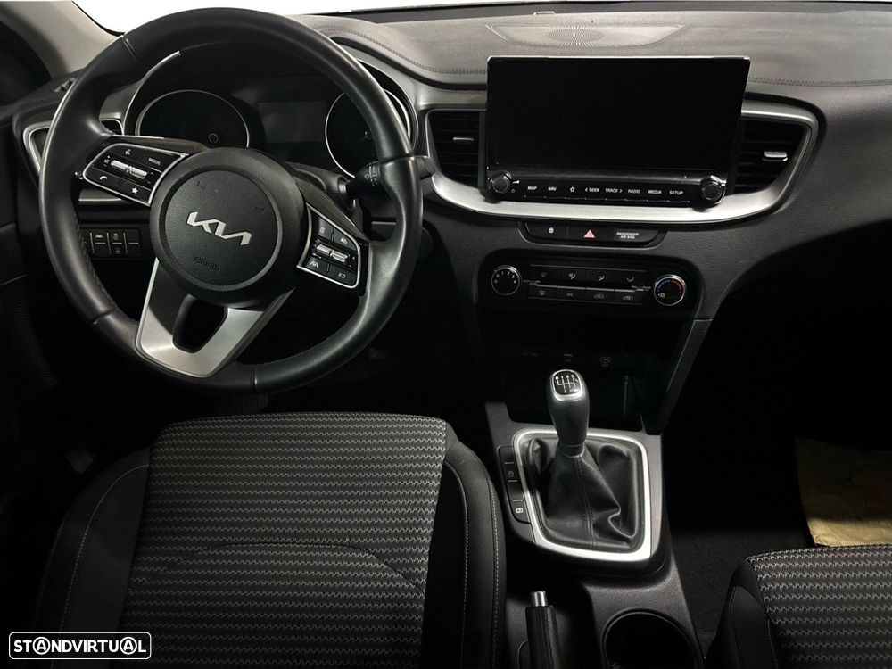 Kia XCeed 1.0 T-GDi Dynamic - 10