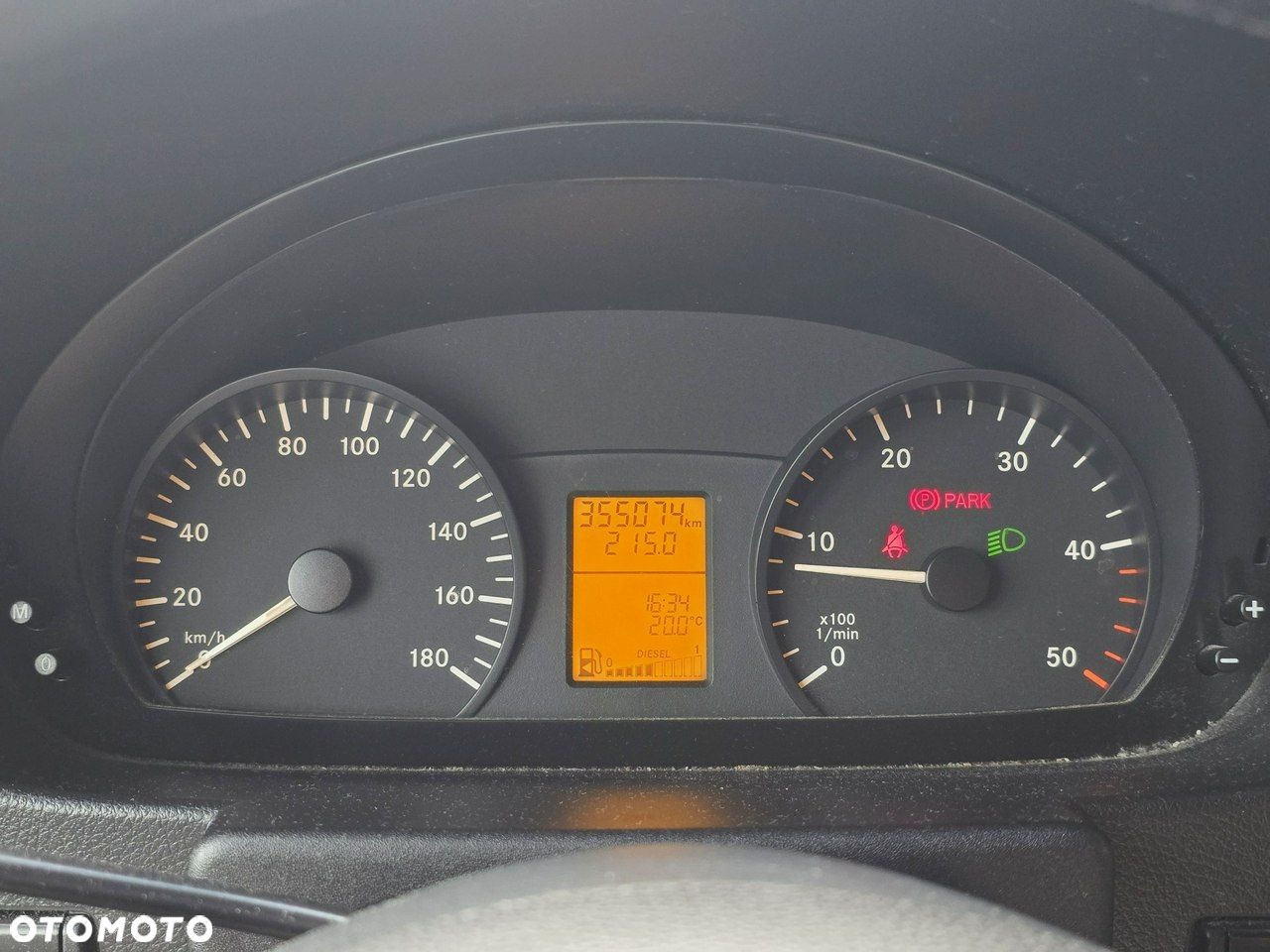 Mercedes-Benz Sprinter - 14