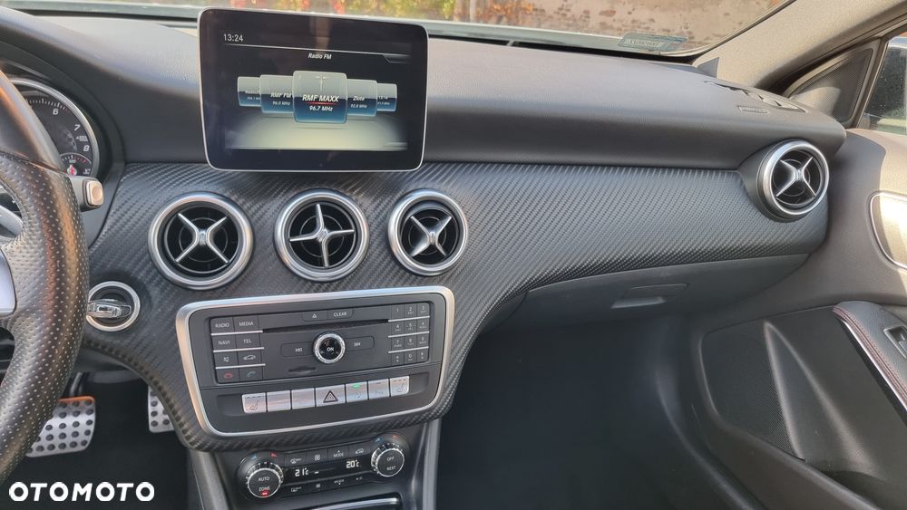 Mercedes-Benz Klasa A 180 7G-DCT AMG Line - 16