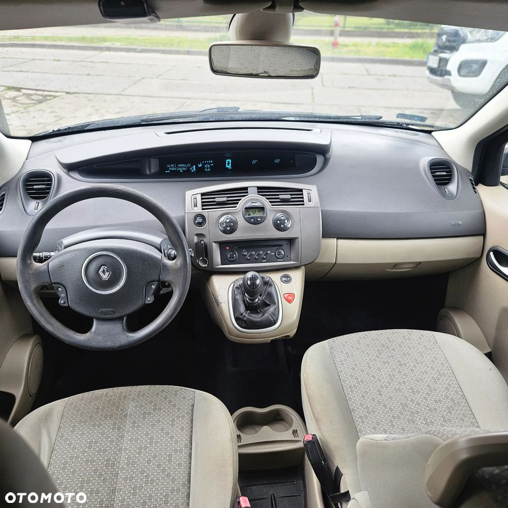 Renault Scenic - 16