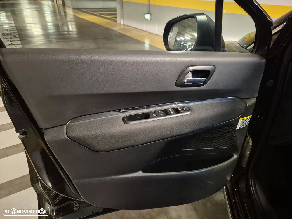 Peugeot 3008 1.6 BlueHDi Style - 27