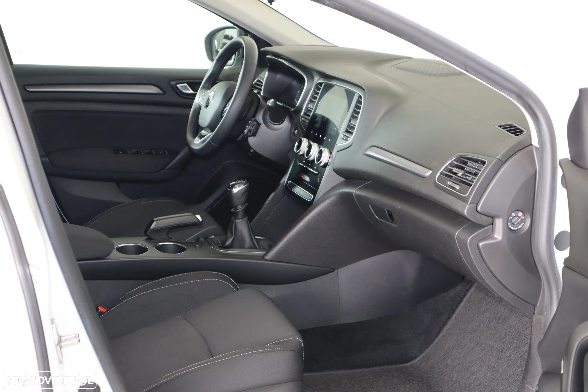 Renault Mégane 1.5 Blue dCi Intens - 9