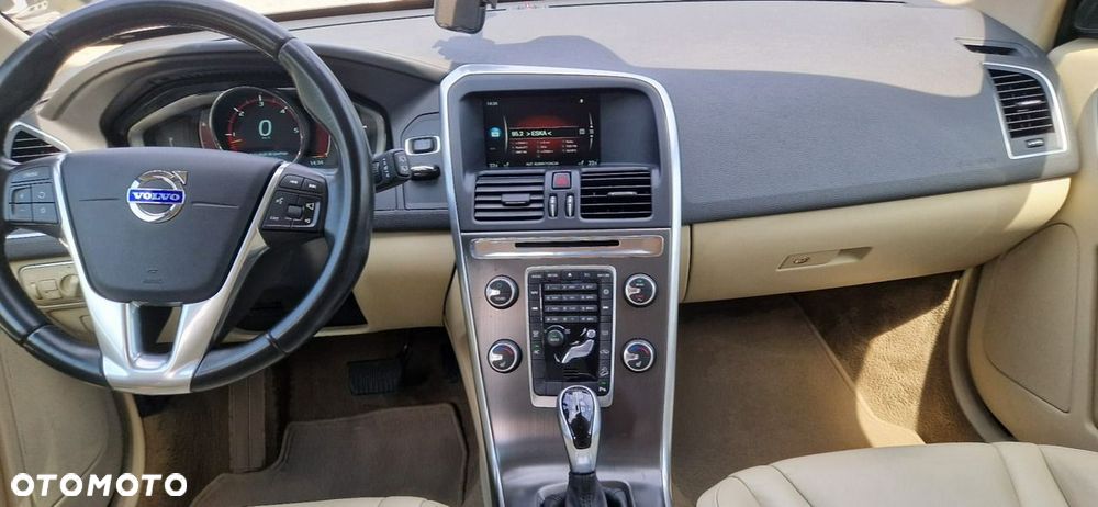 Volvo XC 60 D5 AWD Geartronic Summum - 28