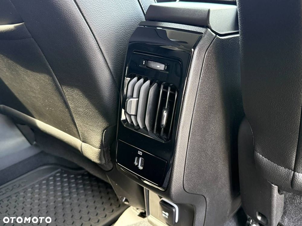 Jeep Compass - 31