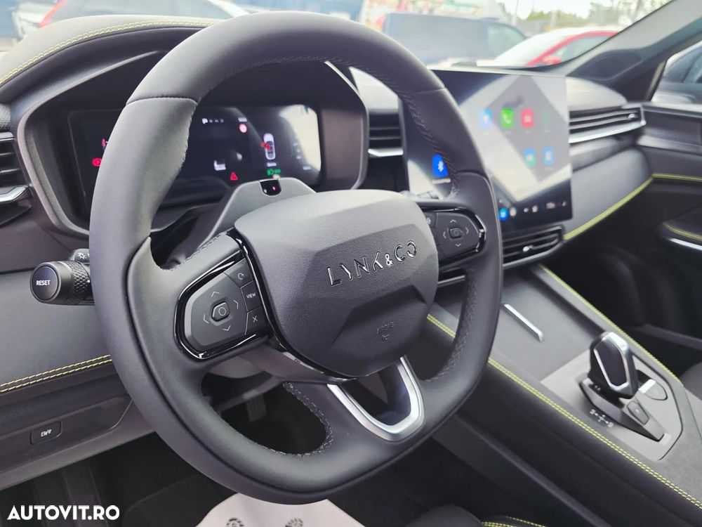 Lynk&Co 01 - 22