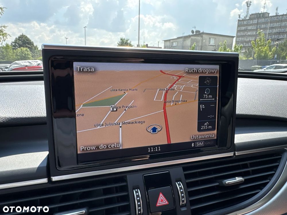Audi A6 Avant 2.0 TDI Ultra DPF S tronic - 25
