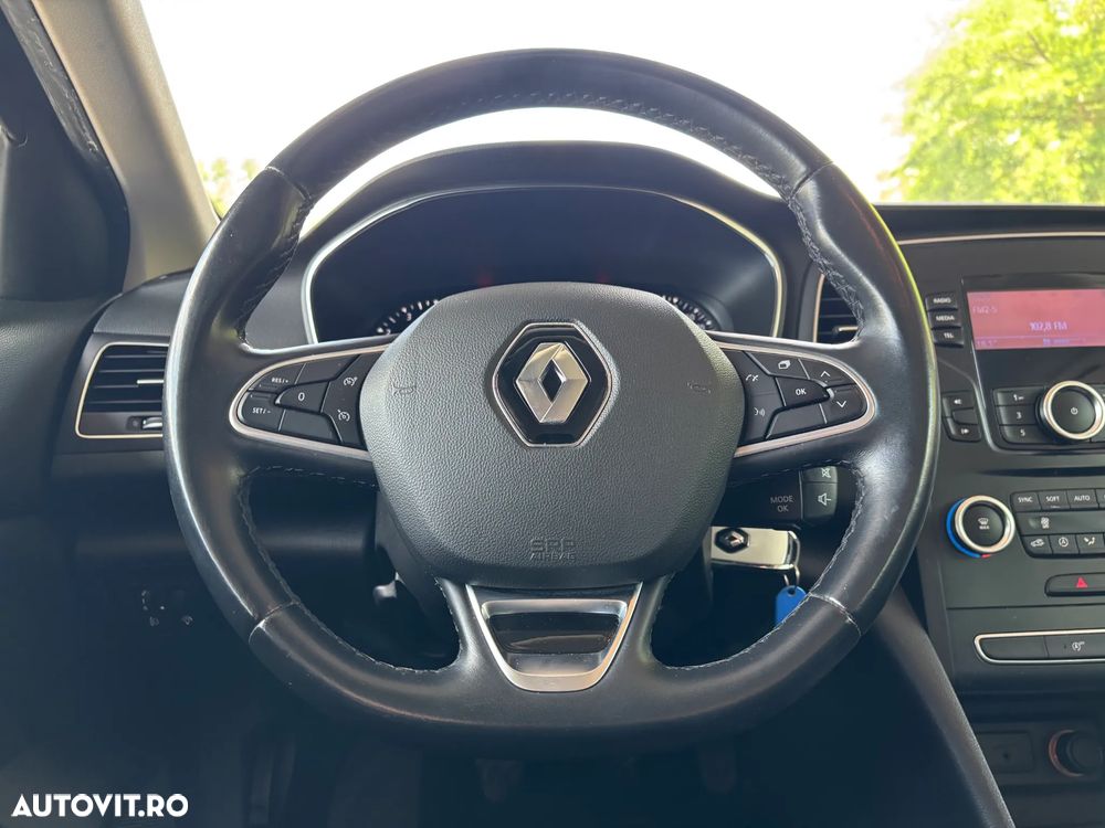 Renault Megane TCE 114 GPF Life - 26