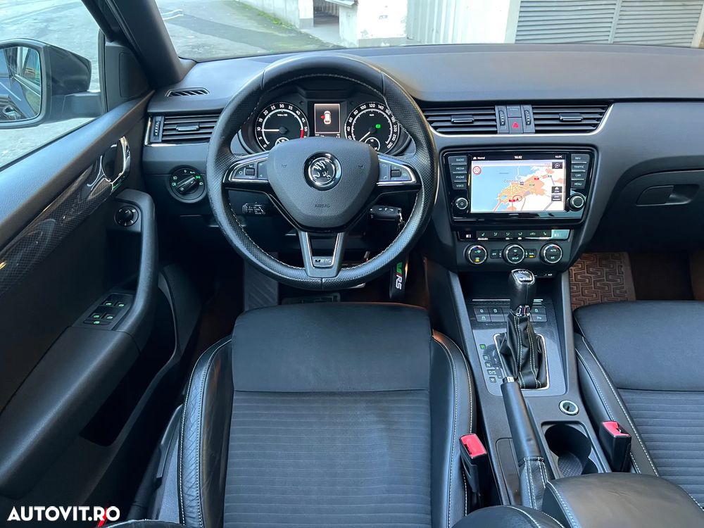 Skoda Octavia 2.0 TDI DSG RS - 19