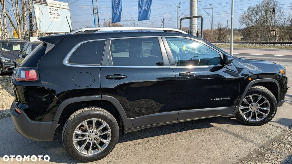 Jeep Cherokee - 12